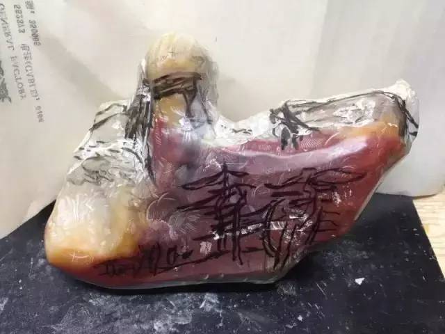 壽山石雕的雕刻過程 壽山石雕的雕刻過程