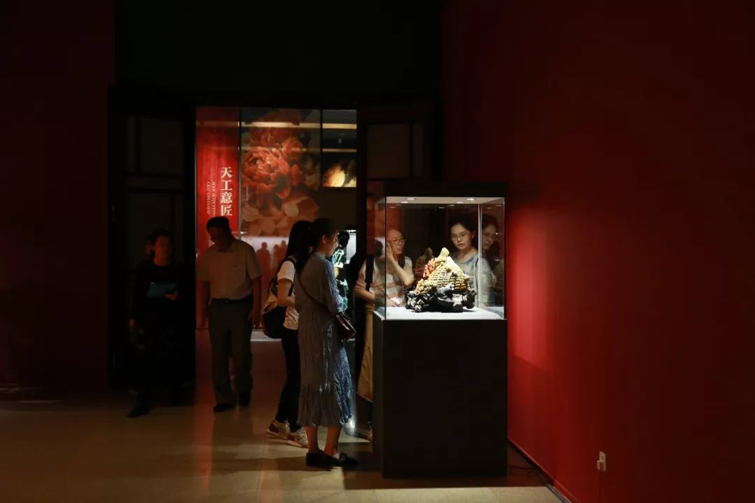 “壽山石韻”藝術大展于中國美術館盛大開幕