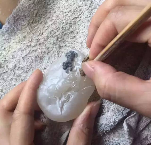 壽山石雕的雕刻過程 壽山石雕的雕刻過程