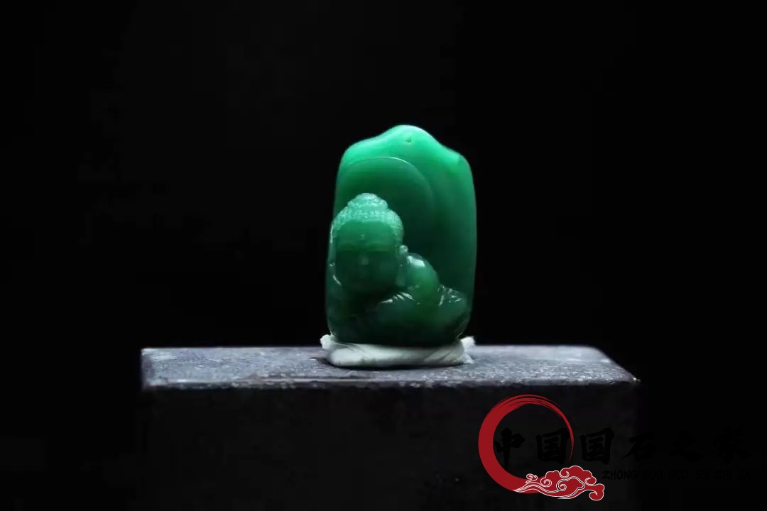 突然走紅的雅安綠,是有人炒作?雅安綠石簡介 突然走紅的雅安綠,是有人炒作?雅安綠石簡介