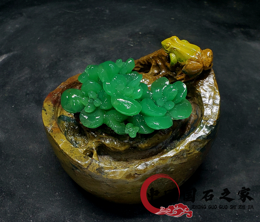 這個擺件拍出47萬!雅安綠又是什么綠! 這個擺件拍出47萬!雅安綠又是什么綠!