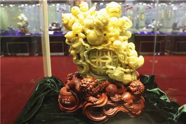 青田石雕大師杜立華、金長厚、林建新、邱柳業、徐永澤、葉建海、葉志偉、周鐵建，莊孝通等大師石雕作品