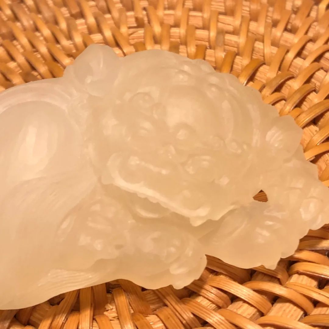 丘曉麗作冰糖雪梨壽山荔枝凍石創作過程