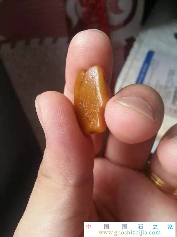 真正的田黃石多少錢一克，最貴的田黃石