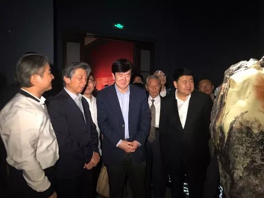 “壽山石韻”藝術大展于中國美術館盛大開幕