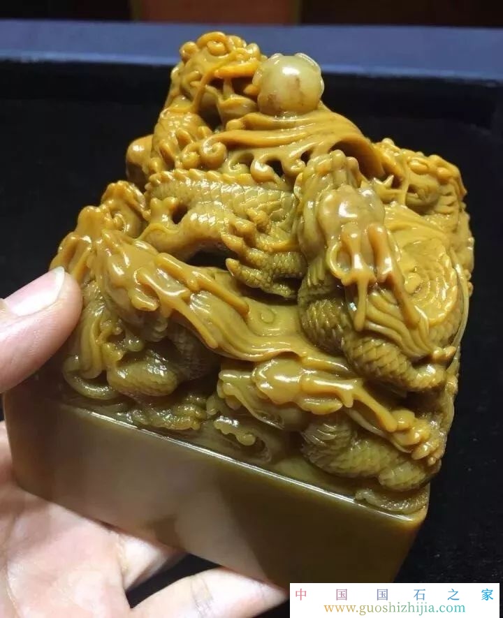 真正的田黃石多少錢一克，最貴的田黃石