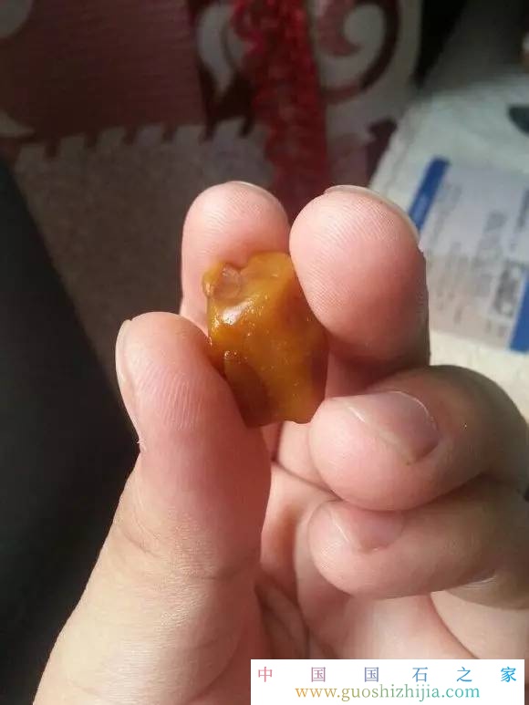 真正的田黃石多少錢一克，最貴的田黃石