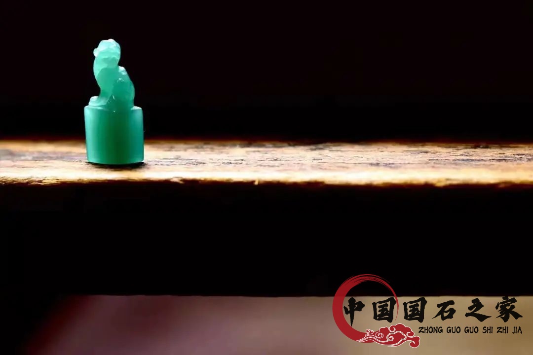 突然走紅的雅安綠,是有人炒作?雅安綠石簡介 突然走紅的雅安綠,是有人炒作?雅安綠石簡介