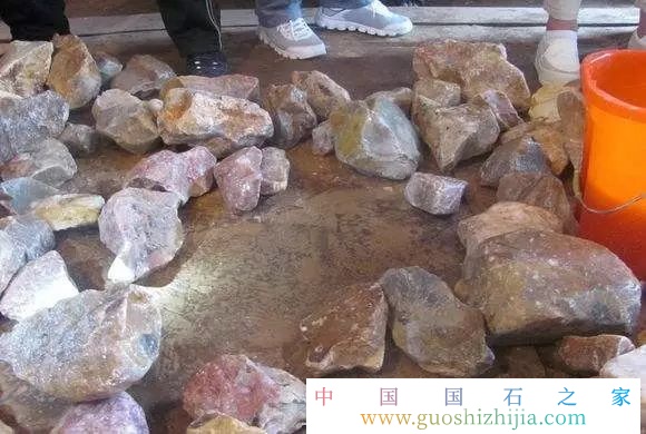 巴林雞血石多少錢一克？雞血石一般多少錢一克？