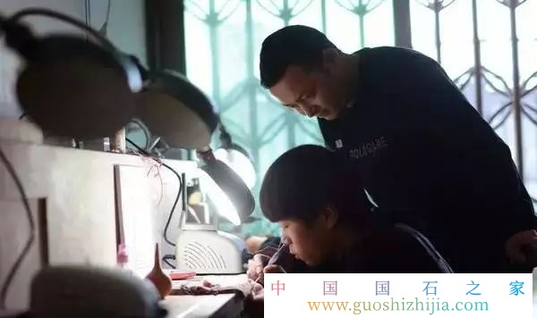 印鈕雕刻師梅昌強(qiáng)：在印石之祖的青田實(shí)現(xiàn)夢(mèng)想