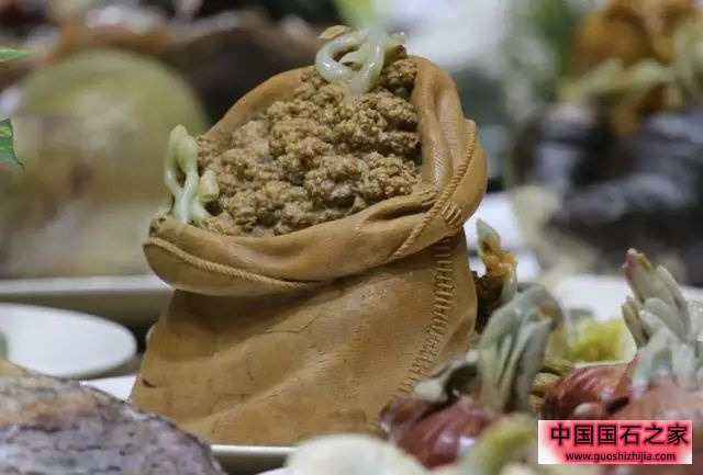 壽山石滿漢全席照片和價(jià)格！壽山石的石頭宴席