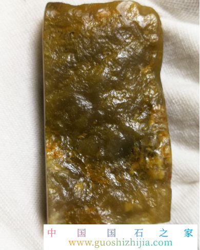 昌化牛角凍石價格高嗎？昌化牛角凍原石特點圖片