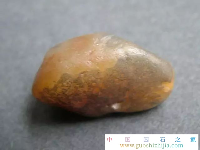 壽山田黃有幾種分類?壽山石田黃石如何區(qū)分? 壽山田黃有幾種分類?壽山石田黃石如何區(qū)分?