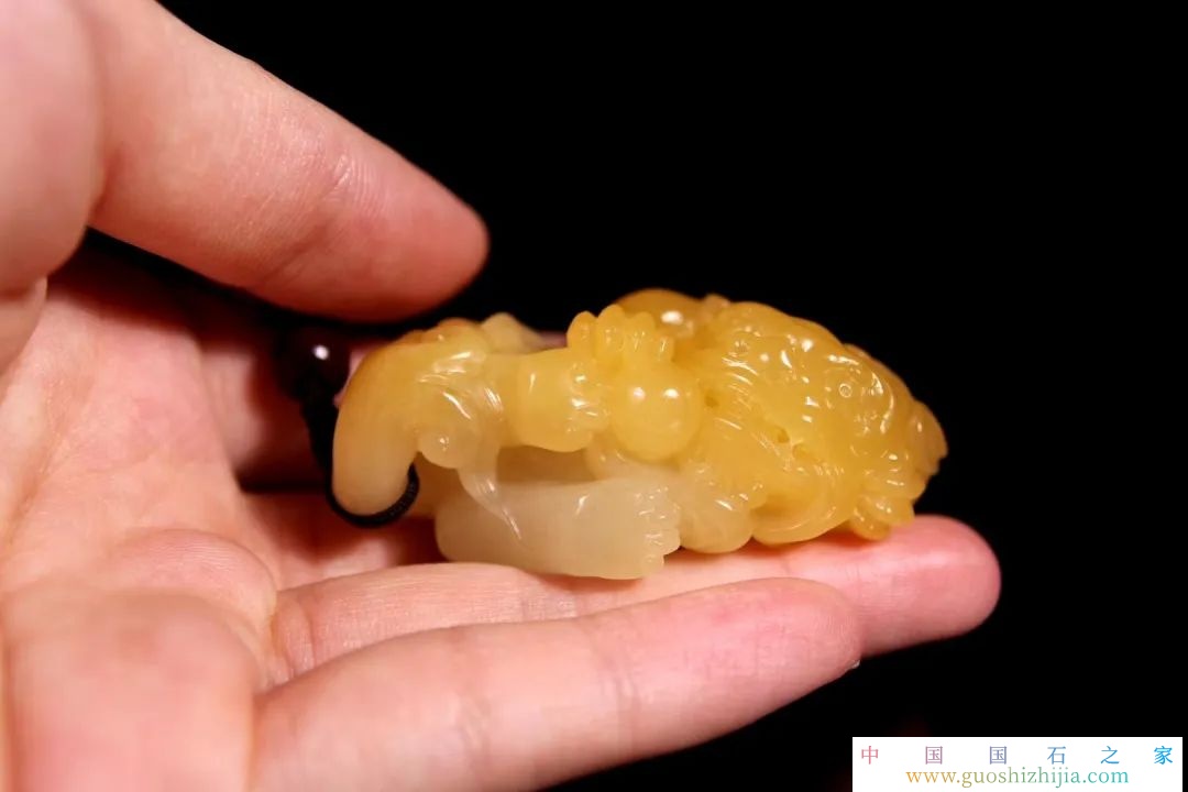壽山荔枝凍石圖片大全及價格。拍賣百萬成交價！壽山荔枝凍石憑什么？
