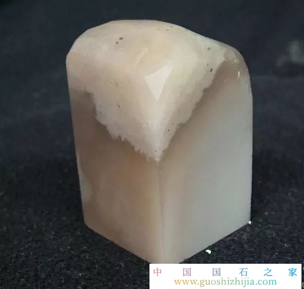 壽山田黃有幾種分類?壽山石田黃石如何區(qū)分? 壽山田黃有幾種分類?壽山石田黃石如何區(qū)分?
