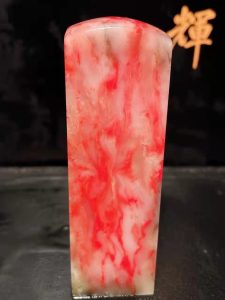 雞血石的價格是多少錢一克