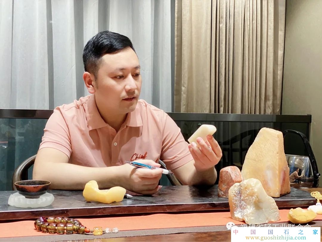 福建省輕工“八閩工匠”風(fēng)釆—徐桂鳴