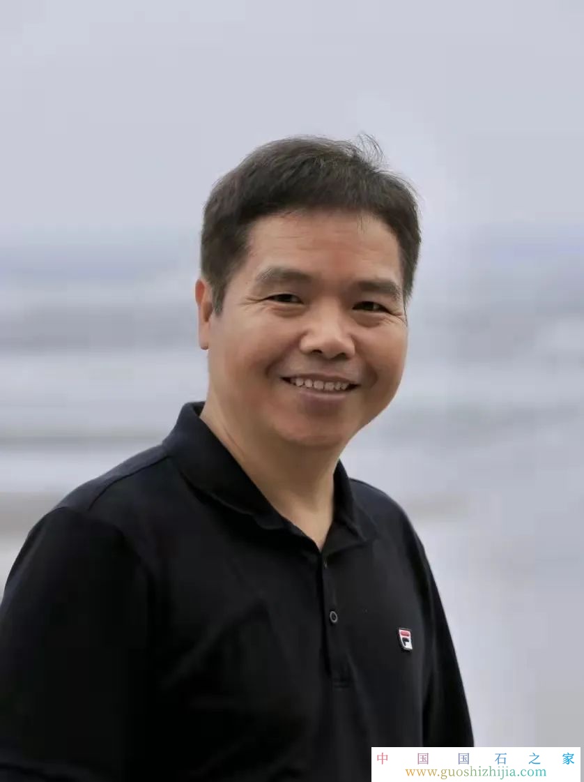 海峽藝術名家｜福建省工藝美術大師黃功耕：醫石頭的人