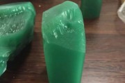 雅安綠印章價格是多少錢一克，雅安綠和新綠那個更有收藏價值